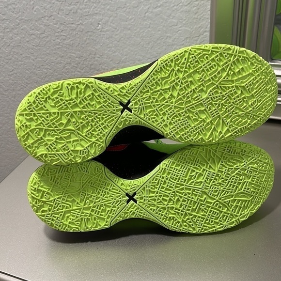 Mens Nike ZOOM LEBRON NXXT GEN 'GLITCH' Size 12 Brand New No Box DR8784-300 - Picture 5 of 5